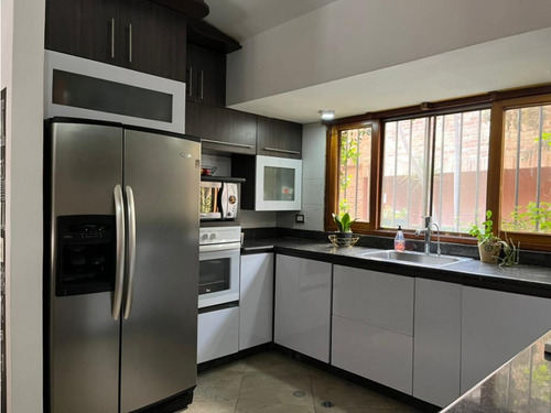 Espectacular Townhouse En La Macarena Sur Los Teques