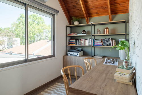 Impecable Casa Remodelada Pareada (almendros)
