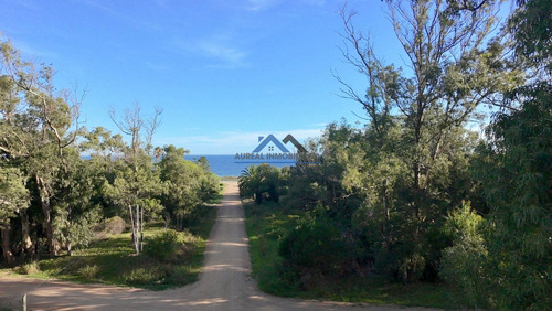 Terreno En Venta A Una Cuadra Y Media Del Mar - Bella Vista - Maldonado