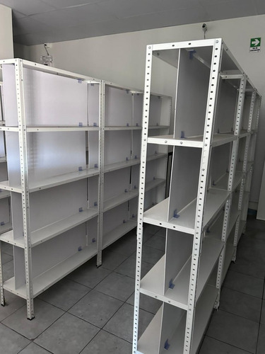 Local Comercial Ideal Farmacia Mac-iver /parque Forestal Pre