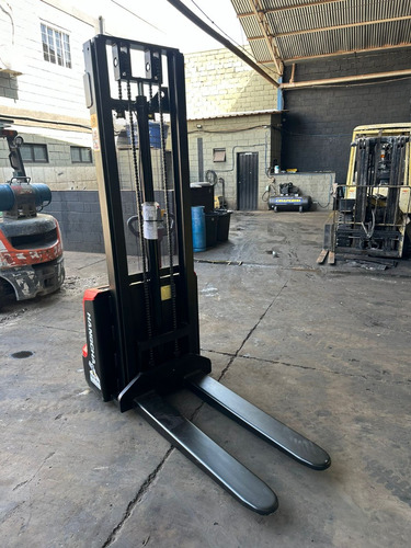 Empilhadeira Patolada Hangcha Cdd15 ! 3,6 Mtrs E Cap 1,5 Ton