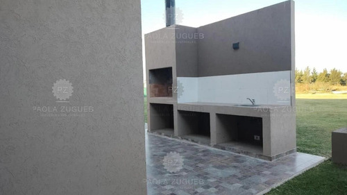 Casa Dúplex En Venta En Dolores, Costa Atlántica, Buenos Aires