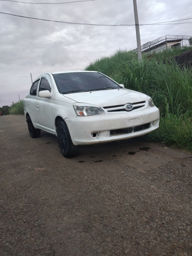 Toyota Yaris Yaris 2006