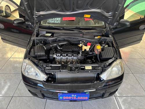 Chevrolet Corsa 1.4 MPFI MAXX SEDAN 8V FLEX 4P MANUAL