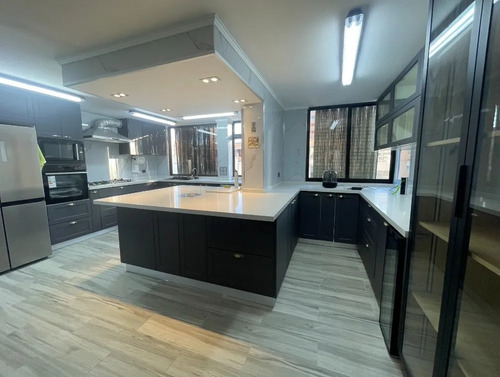 Depto. Remodelado Y Moderno 3d+2b+2e C. Colón