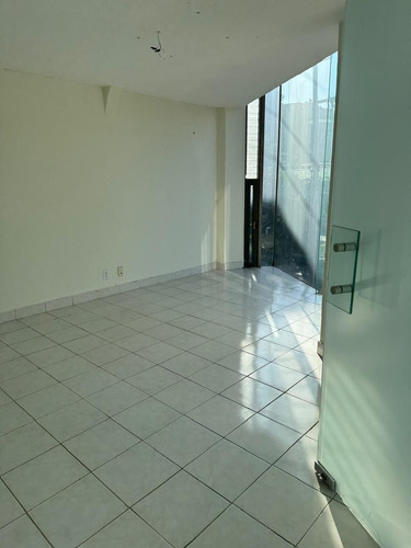 Se Rentan Oficinas En Av. Paseo De La Reforma