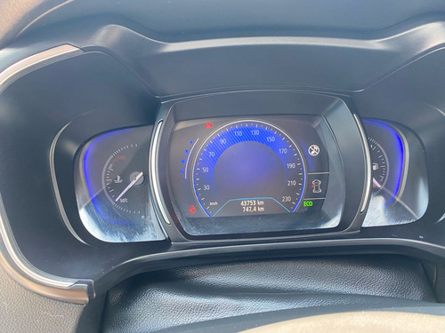 Renault Koleos 2.5 Iconic Cvt