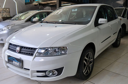 Fiat Stilo 1.8 8v Attractive Flex 5p