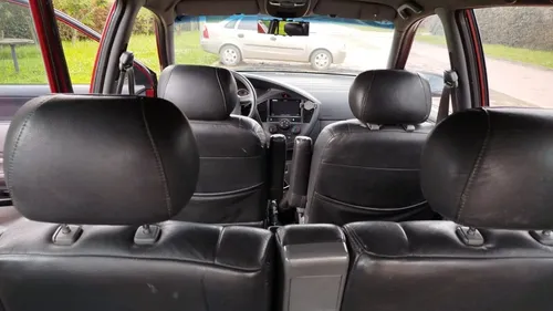 Kia Carens 2.0 Lx