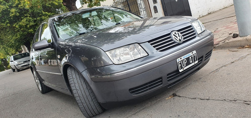 Volkswagen Bora 1.8t - Cuero - Caja Manual