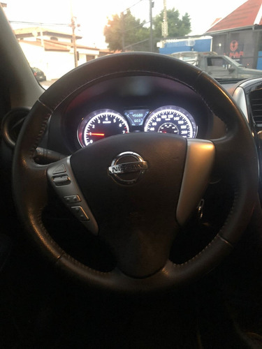 Imagem 14 de 15 de Nissan Versa 1.6 16v Flexstart Unique 2018