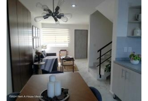 Venta. Cerrito Colorado - Casa Para Entrega Inmediata, 3 Recamaras