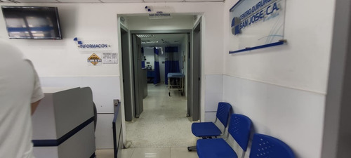 Imagen 11 de 17 de Clinica En Venta / Equipada / San Jose Maracay / 04166437900 / 04265330106