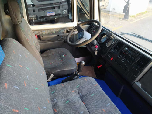 Ford Cargo 712