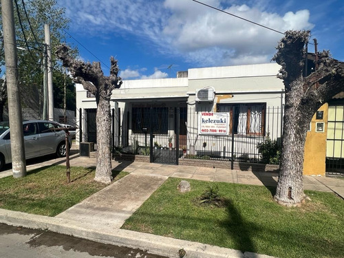 Ituzaingo Norte, Villa Udaondo, Permuta Por Depto. Cerca De La Estacion 