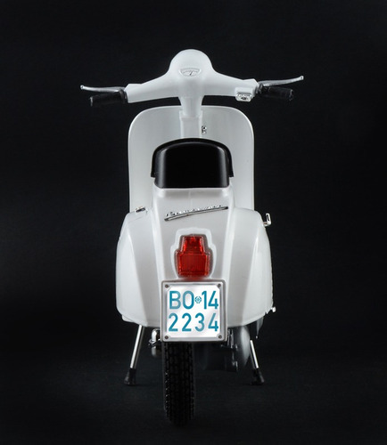 Kit de montaje para Vespa 125 Primavera 1/9 Italeri 4633