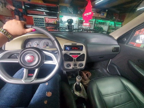 Fiat Siena 2006 1.0 Fire Flex 4p