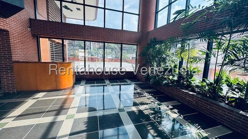 Oficina Comercial ( Remodelada / Sin Mobiliario) Alquiler El Rosal ( Torre Alianza ) Mls-25-17953