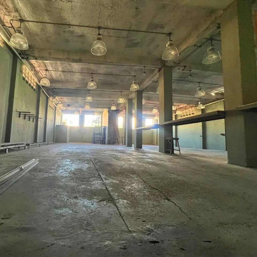 Local Comercial Alquiler En San Carlos
