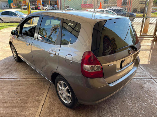 Imagen 9 de 14 de Honda Fit Lx At Cvt 2007
