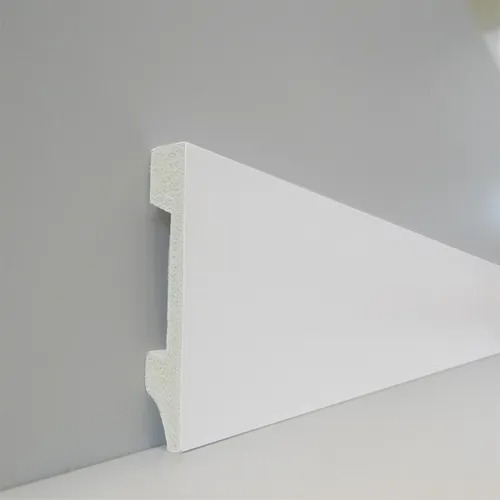 Imagen 1 de 2 de Zocalo Waterproof 7,5cm Recto Pisos Spc / Pvc X Tira 2,40 Mt