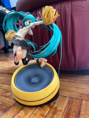 Figura Hatsune Miku Cheerful Original De Sega (Usado)