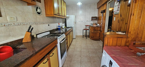 Casa Ph En Alquiler En Barrio Güemes, Haedo, Morón