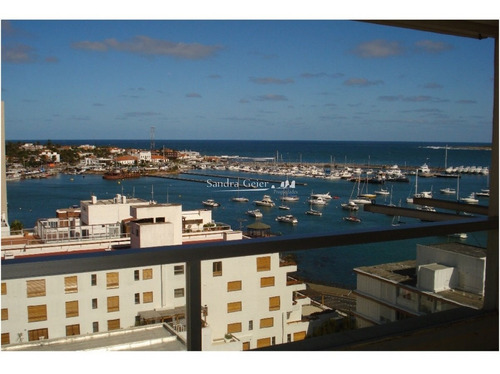 Apartamento En Punta Del Este Peninsula, 3 Dormitorios - Ref: 1348