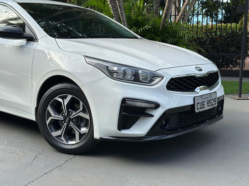 Kia Cerato FF EX2.0 AT