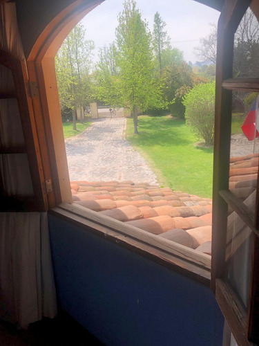Gran Casa En Parcela Con Tremenda Ubicación, Cerca...