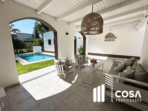 Venta De Casa 5 Dormitorios Cadaqués Funes Hills