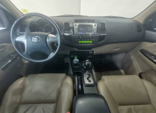 Toyota Hilux Sw4 3.0 Srv 4x4 7 Lugares 16v Turbo