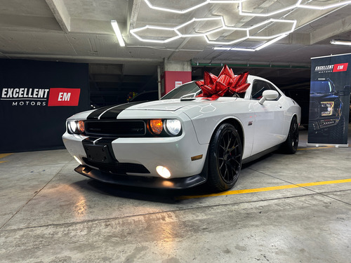 Dodge Challenger 6.4 Srt8 V8 At
