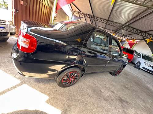 Fiat Siena 1.0 Fire Flex 4p
