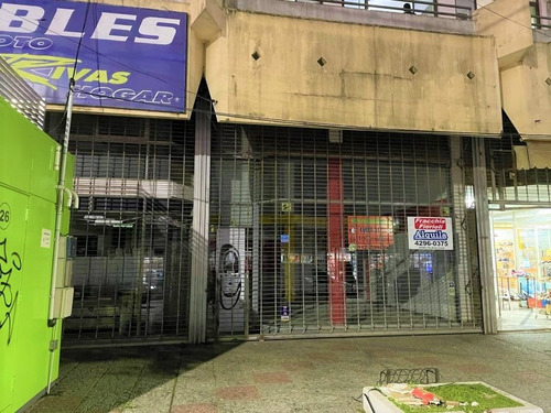 Local En Alquiler En El Centro Comercial El Jaguel