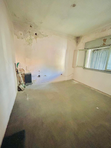 Casa 5 Ambientes En Venta En Lomas De Zamora A Reciclar!