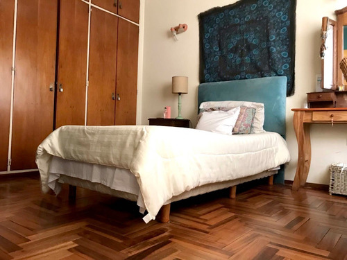 Imagen 11 de 13 de Impecable Ph Tipo Casa Todo En Pb Con 2 Patios - 100% Reciclado Tipo Ph En Edificio De Sólo 2 Pisos - Distribución Atipica Con Doble Entrada - A 50 Mts De Av. Cordoba, Cerca De Todo! - Zona De Gran C