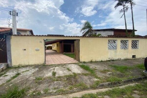 Imagem 7 de 11 de Vendo Casa Á Uma Quadra Do Mar Com 350 Metros Quadrados Em Itanhaém No Litoral Sul De Sp