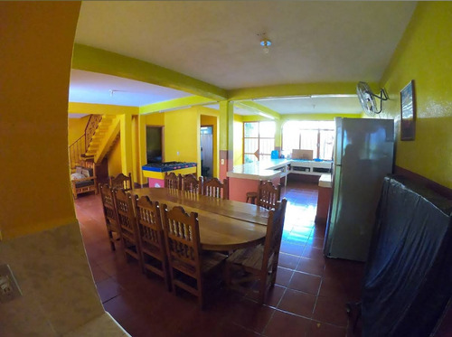 Casa 6 Recámaras Cancha Y Alberca Climatizada