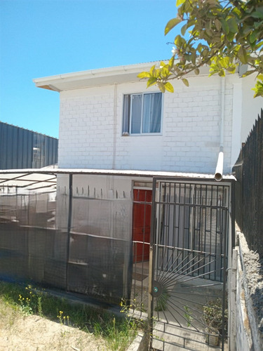 Casa En Arriendo De 2 Dorm. 2b 3e Canal Beagle Viña Del Mar