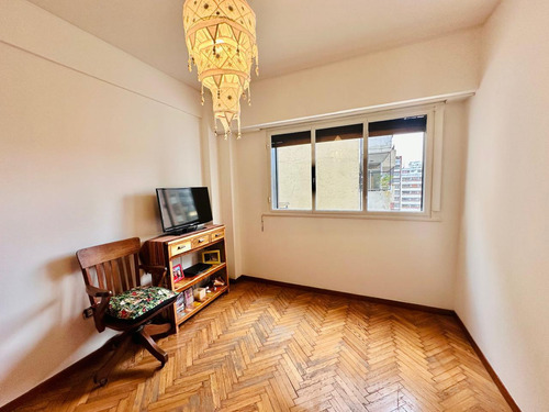 Departamento En Avenida Juan Bautista Alberdi 200