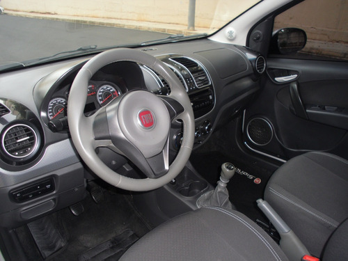 Imagem 14 de 16 de Fiat/ Siena Attractiv 1.4 Ano 2016