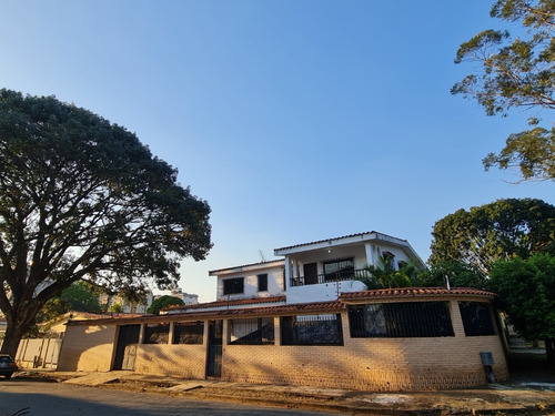 Casa Quinta De Esquina En El Trigal Centro-valencia 