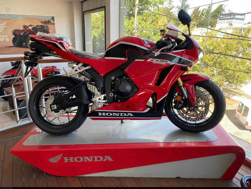 Imagen 1 de 8 de Honda Cbr 600 Rr 0.km 2018