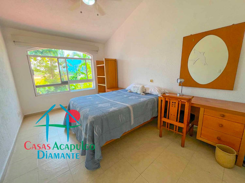 Cad Villas Playa Diamante 81. Terraza Con Jardín Y Acceso Directo A La Alberca Del Condominio