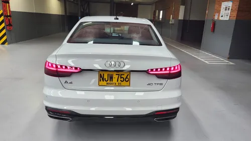 Audi A4 2.0 40 Tfsi Prestige Black