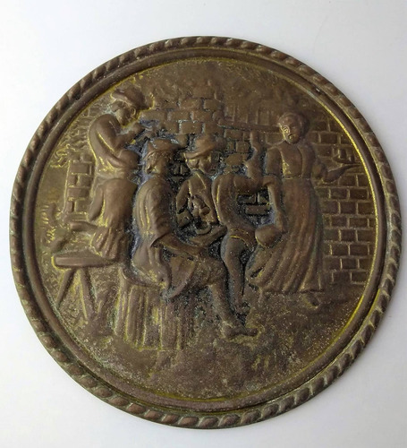 Antigo Medalhao Em Metal Amarelo Ingles 5494 Rrdeco