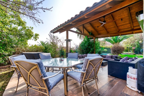 Preciosa Casa En Condominio