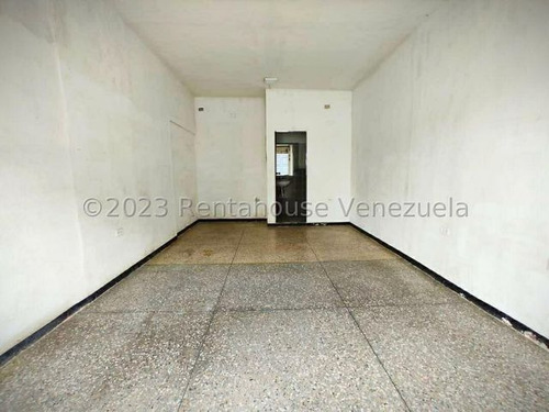 Imagen 11 de 30 de *** Estrategico Local En Alquiler** Centro Este**17 Mts** Rodeado De Comercios+panaderias**l.t** 0412+.056.+03.+76/# /co/-di/-go/ 23-17896