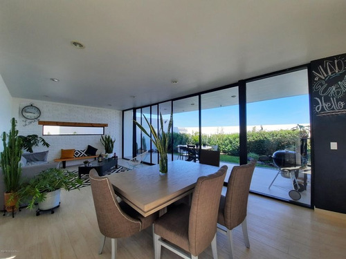 Casa En Venta En Zibatá Con Mucha Iluminación Natural Qh2 21-538